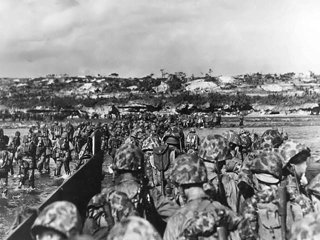 Images - Marines take to sand during Okinawa sumo - DVIDS