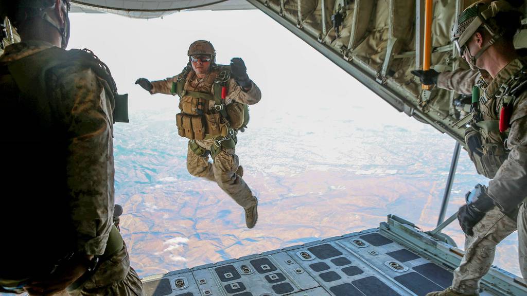 Recon shortage: Why these elite Marines are facing a manpower crisis