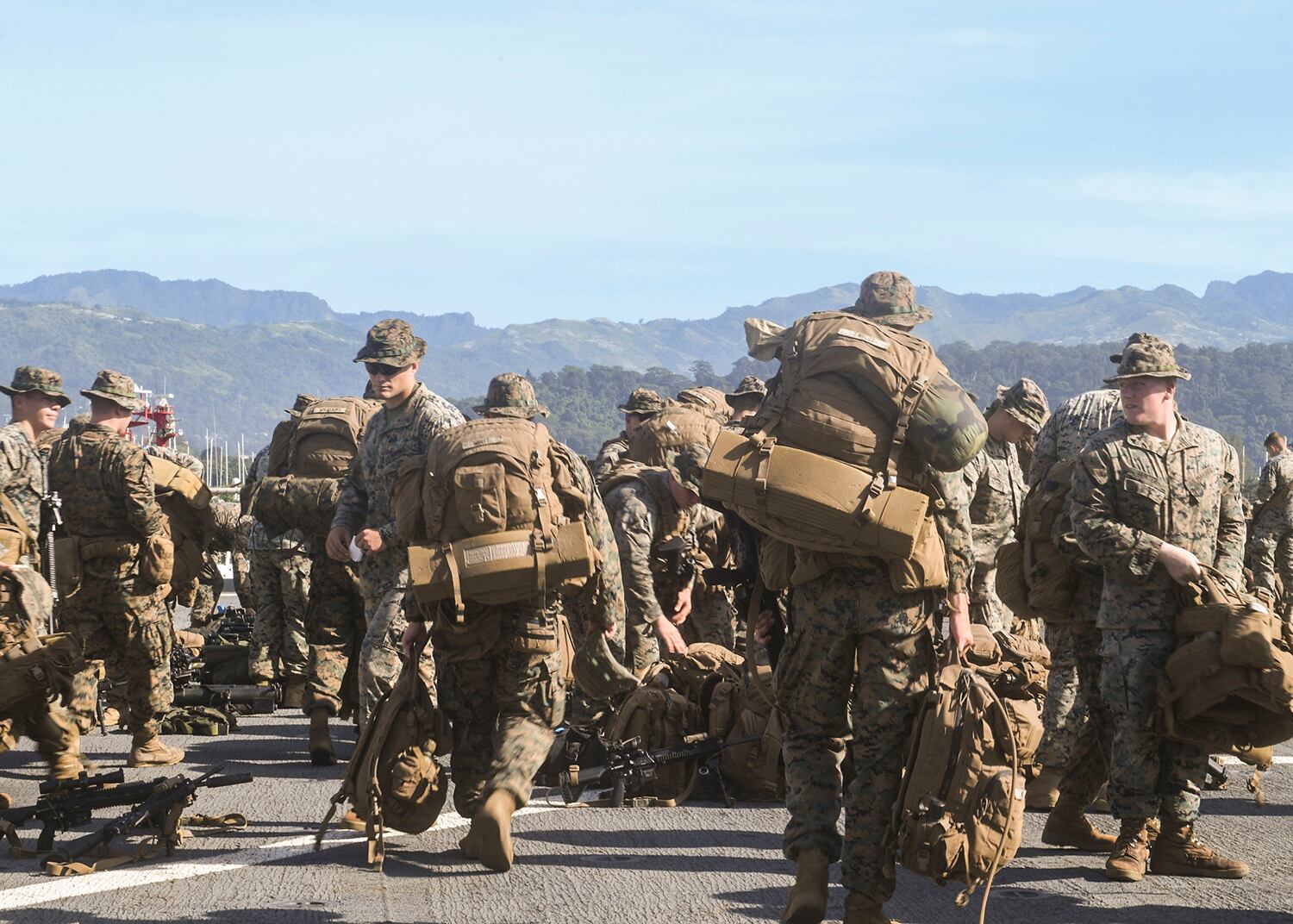 Marines, Subic Bay, USS Germantown