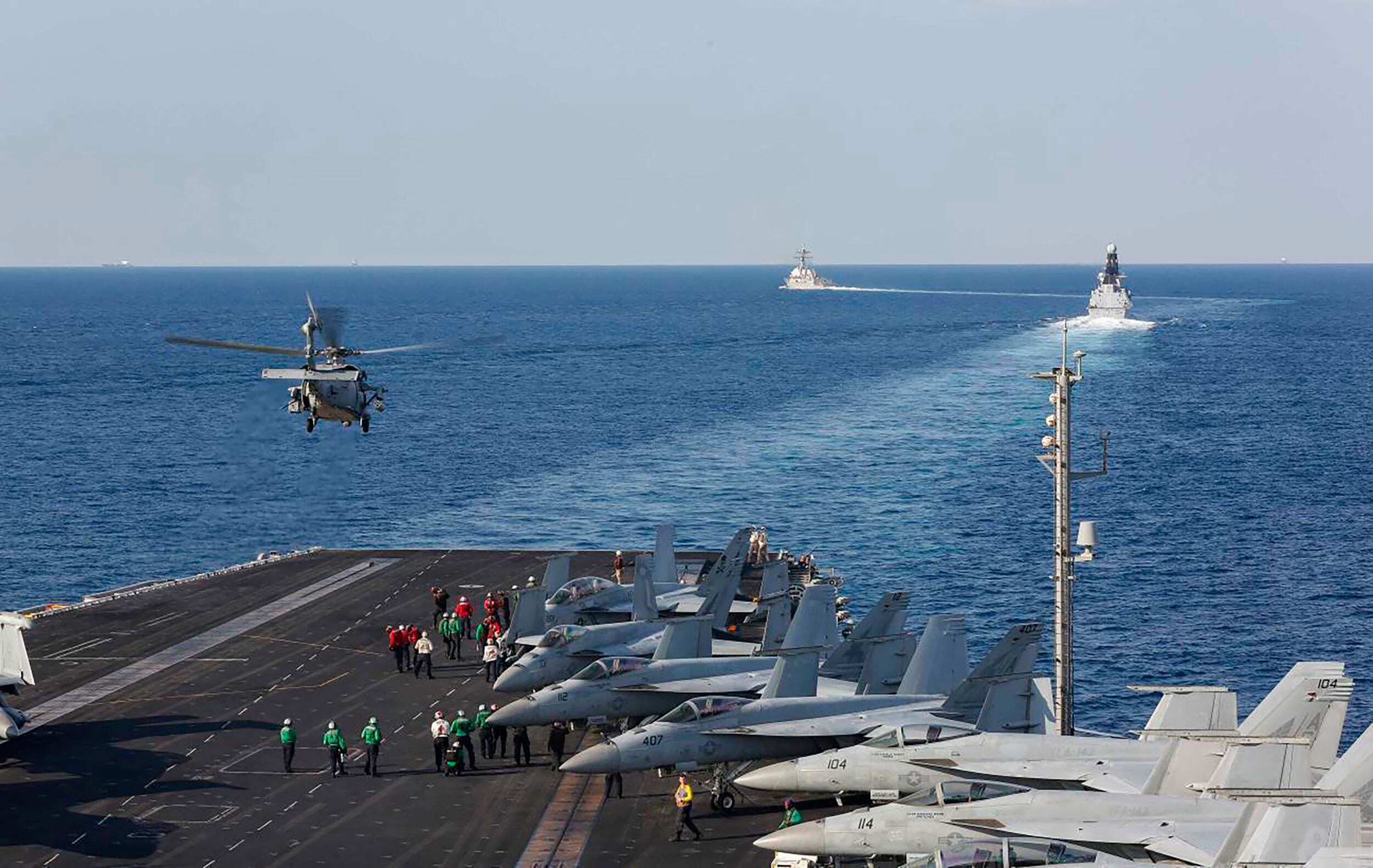 Lincoln Strait f Hormuz